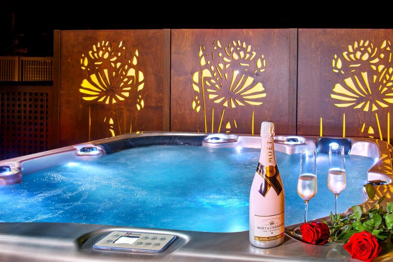 Vista Del Porto Luxury Suites Retimno Zewnętrze zdjęcie